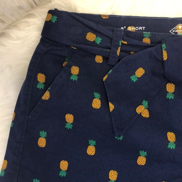 St Johns Bay women’s shorts size 10 navy color - Picture 3 of 10